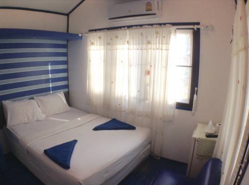 Imagen de la habitación del Hotel Sangthian Beach Resort. Foto 7