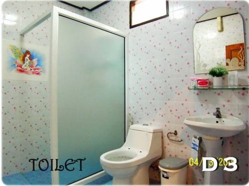 Imagen de la habitación del Hotel Sangthian Beach Resort. Foto 15