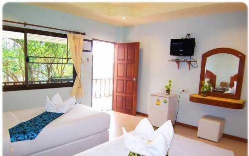 Imagen de la habitación del Hotel Sangthian Beach Resort. Foto 16