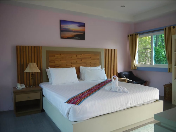 Imagen de la habitación del Hotel Sangthong Resort. Foto 4