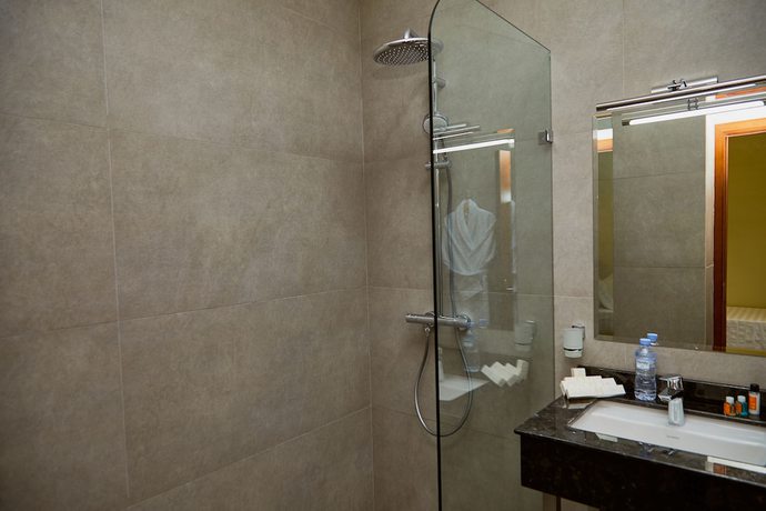 Imagen de la habitación del Hotel Sangzor Boutique. Foto 16