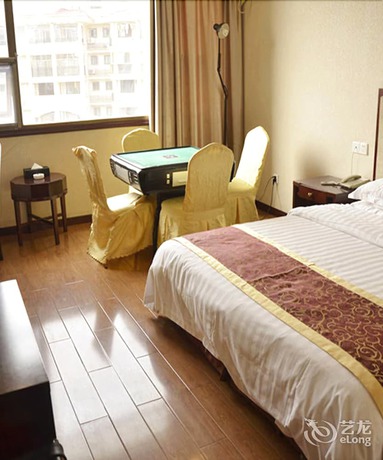 Imagen de la habitación del Hotel Sanhu Lake Holiday Hotel Xianning. Foto 5