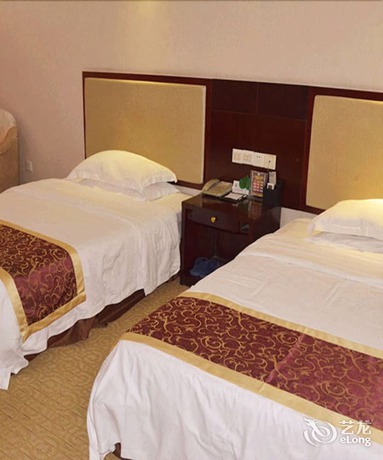 Imagen de la habitación del Hotel Sanhu Lake Holiday Hotel Xianning. Foto 9