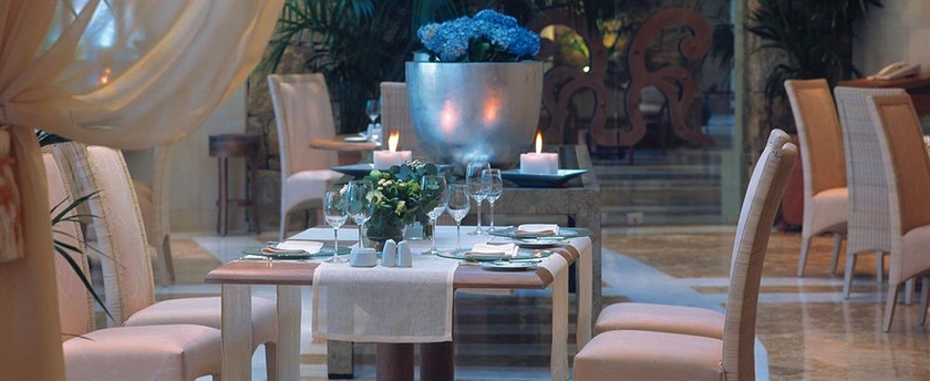 Imagen del bar/restaurante del Hotel Sani Asterias. Foto 4