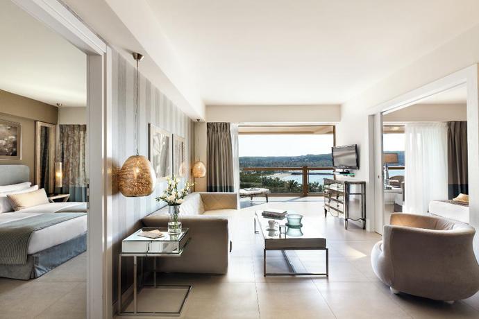 Imagen de la habitación del Hotel Sani Beach. Foto 12