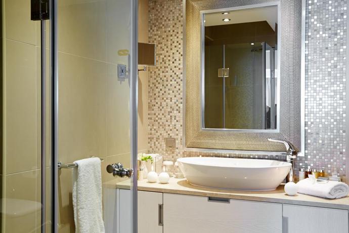 Imagen de la habitación del Hotel Sani Beach. Foto 15