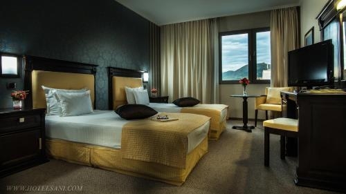 Imagen de la habitación del Hotel Sani. Foto 7