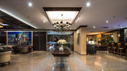 Imagen general del Hotel Sani. Foto 5