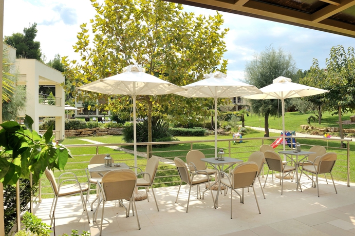 Imagen general del Hotel Sani Polyastron and Spa. Foto 4