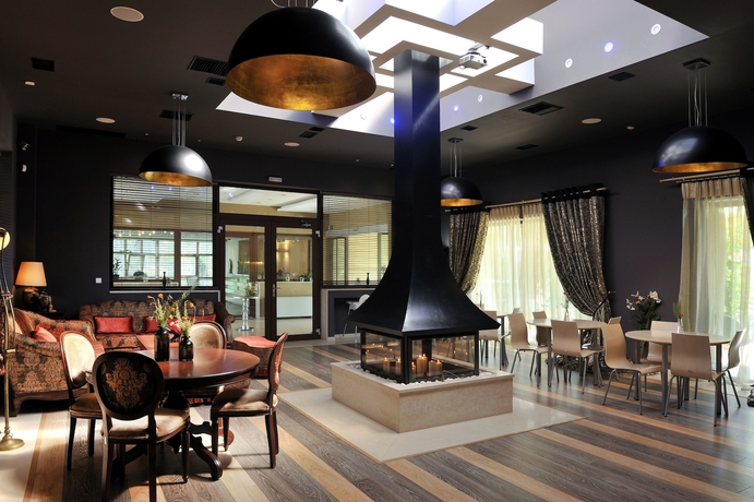 Imagen de los interiores del Hotel Sani Polyastron and Spa. Foto 10