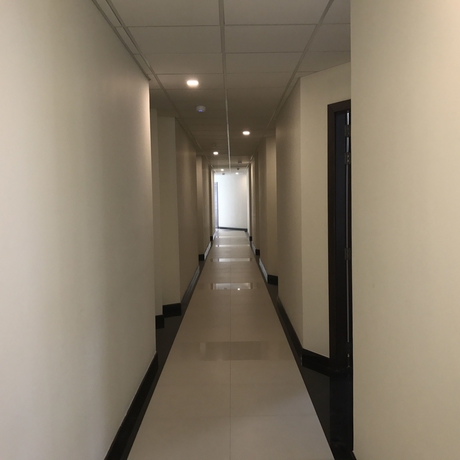 Imagen de los interiores del Hotel Saninro Ragama. Foto 13