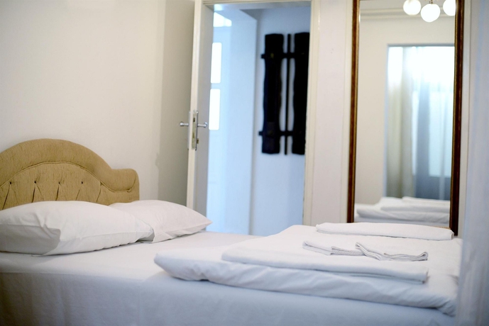 Imagen de la habitación del Hotel Sanja Former Oliva. Foto 9