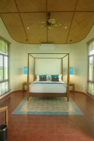 Imagen de la habitación del Hotel Sanjana Resort and Spa. Foto 14
