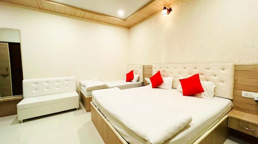 Imagen de la habitación del Hotel Sanjog Resort. Foto 5
