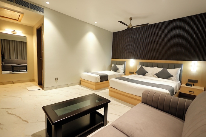Imagen de la habitación del Hotel Sankalp Banaras. Foto 13