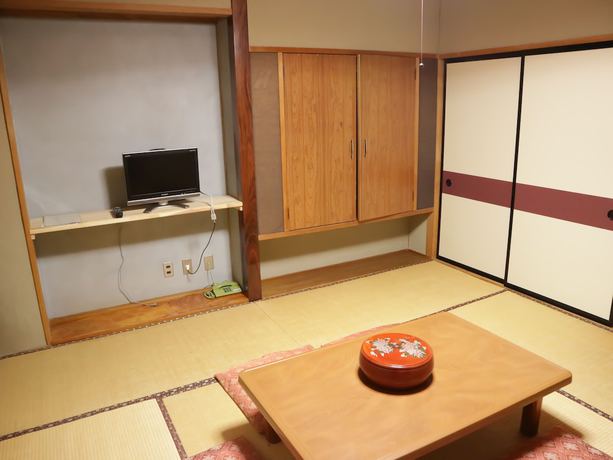 Imagen de la habitación del Hotel Sankt Moritz Shiga. Foto 5