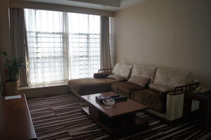 Imagen de la habitación del Hotel Sanlian. Foto 7