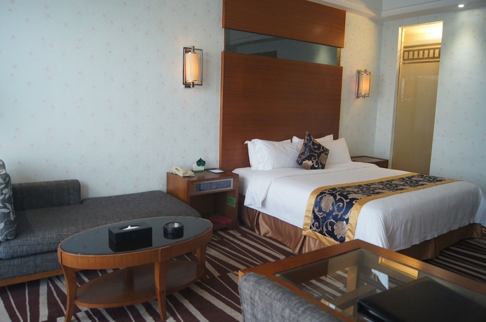 Imagen de la habitación del Hotel Sanlian. Foto 14