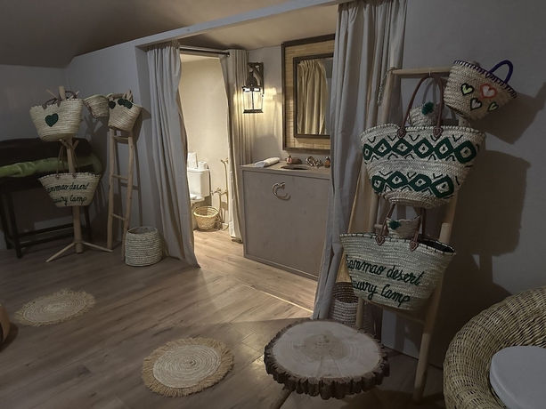 Imagen de la habitación del Hotel Sanmao Desert Luxury Camp. Foto 10