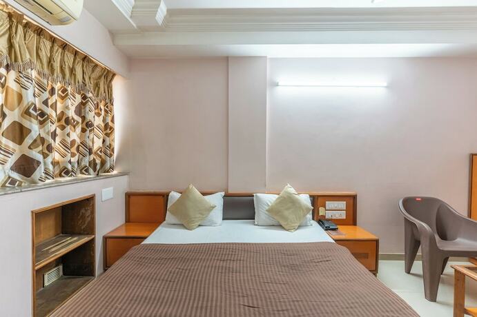 Imagen general del Hotel Sanmati, Ahmedabad. Foto 11