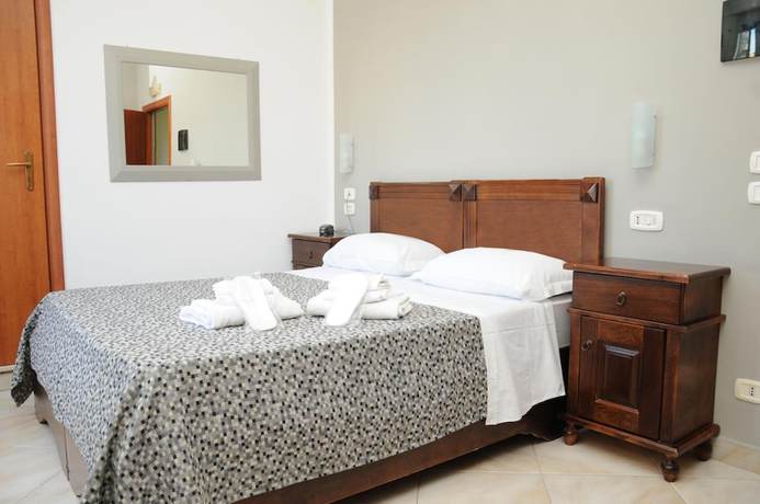 Imagen de la habitación del Hotel Sannita. Foto 12