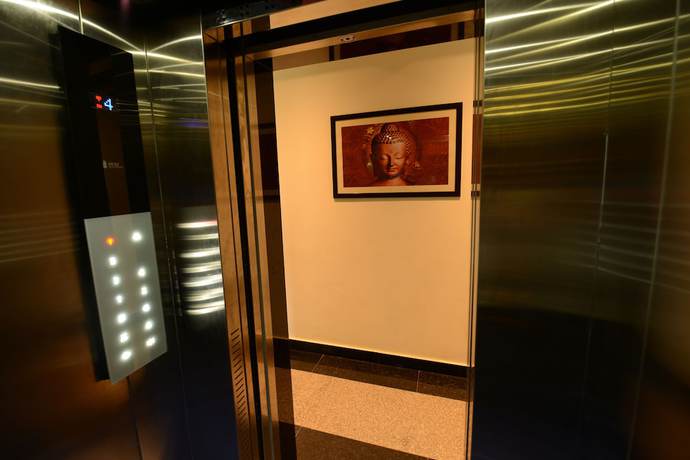Imagen de los interiores del Hotel Sanobar. Foto 18