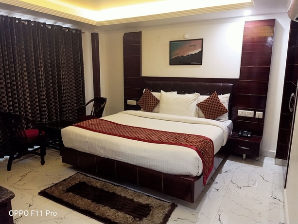 Imagen de la habitación del Hotel Sanobar The Grand White. Foto 5