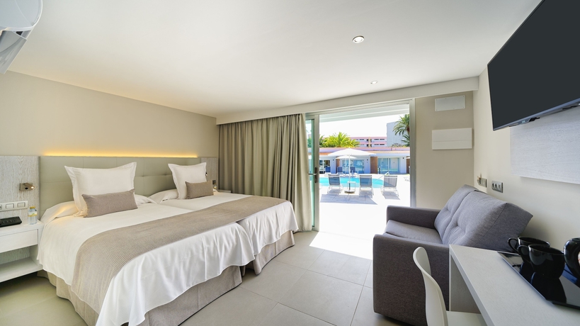 Imagen de la habitación del Hotel Sanom Beach Resort - Adults Only. Foto 9