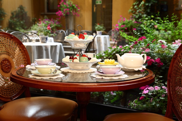 Imagen del bar/restaurante del Hotel Sanpi Milano. Foto 8