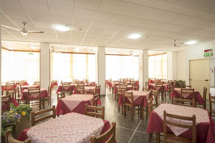 Imagen del bar/restaurante del Hotel Sanremo, Rimini. Foto 3
