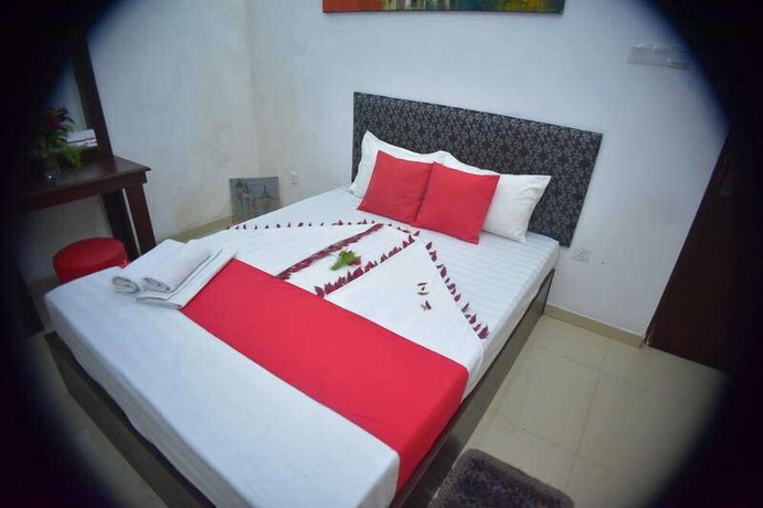 Imagen de la habitación del Hotel Sanri Villa Katunayaka. Foto 14