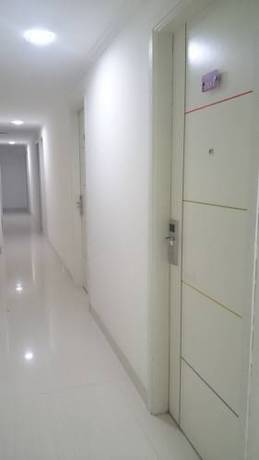 Imagen de la habitación del Hotel Sanrina. Foto 5