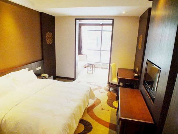 Imagen de la habitación del Hotel Sanroyal International. Foto 9