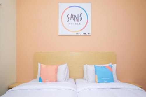 Imagen general del Hotel Sans City Park Medoho Semarang. Foto 1