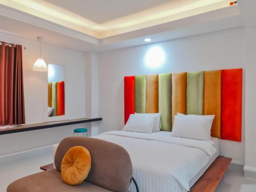 Imagen general del Hotel Sans Grand Sabaraya Cikampek. Foto 1