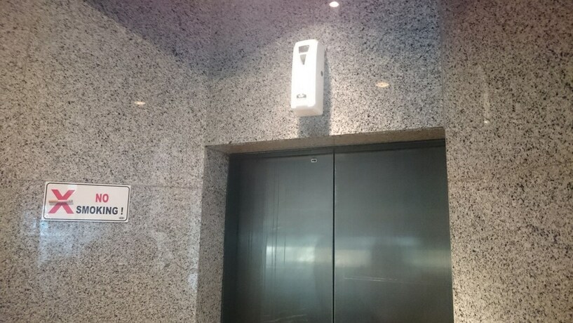 Imagen de los interiores del Hotel Sans Hotel International Surabaya. Foto 11