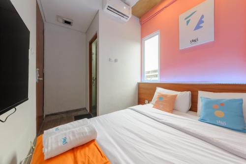 Imagen general del Hotel Sans Pesona Bekasi. Foto 2