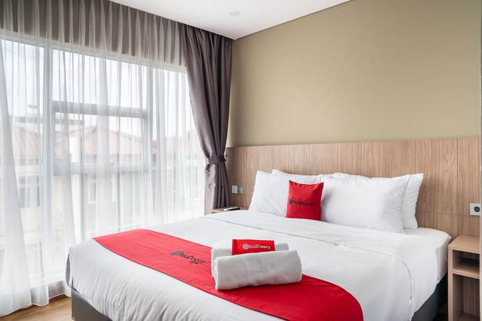 Imagen de la habitación del Hotel Sans Puri Indah Jakarta. Foto 11