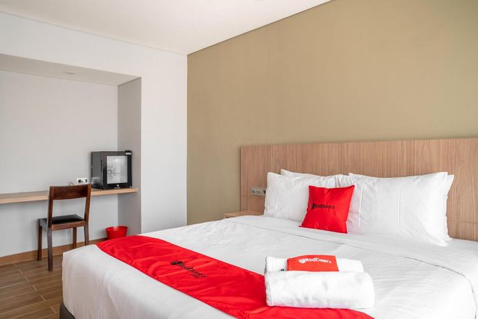 Imagen de la habitación del Hotel Sans Puri Indah Jakarta. Foto 15