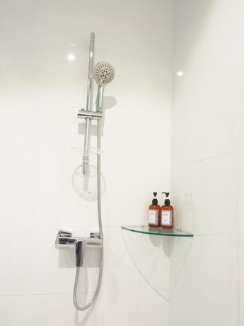 Imagen de la habitación del Hotel Sans, Ratchaburi. Foto 16