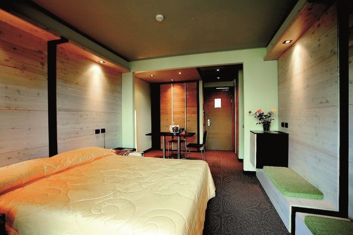 Imagen de la habitación del Hotel Sansicario Majestic, San Sicario. Foto 5