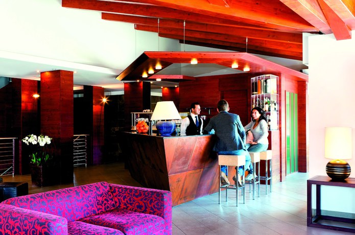 Imagen del bar/restaurante del Hotel Sansicario Majestic, San Sicario. Foto 4