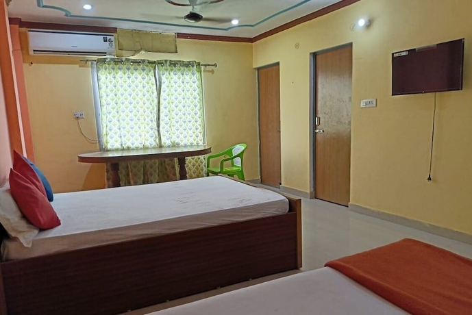 Imagen de la habitación del Hotel Sanskriti Paying Guest House. Foto 6