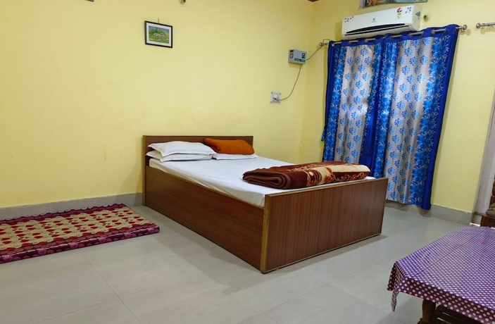 Imagen de la habitación del Hotel Sanskriti Paying Guest House. Foto 9