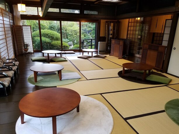 Imagen del bar/restaurante del Hotel Sansou Tanaka. Foto 10
