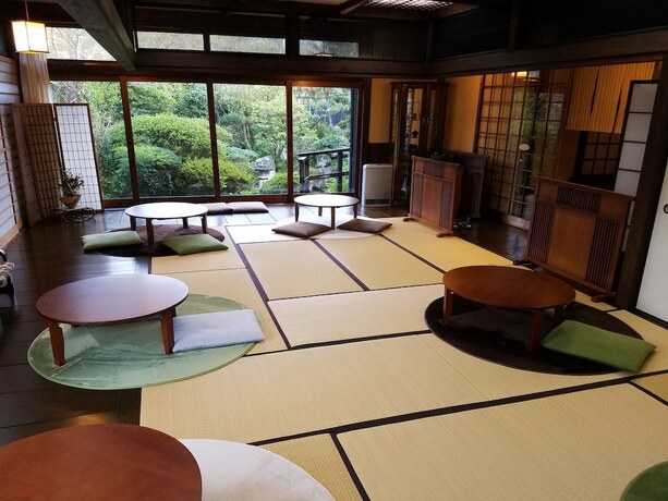 Imagen de los interiores del Hotel Sansou Tanaka. Foto 33
