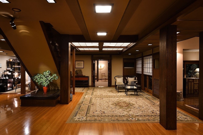 Imagen de los interiores del Hotel Sansuikaku. Foto 19