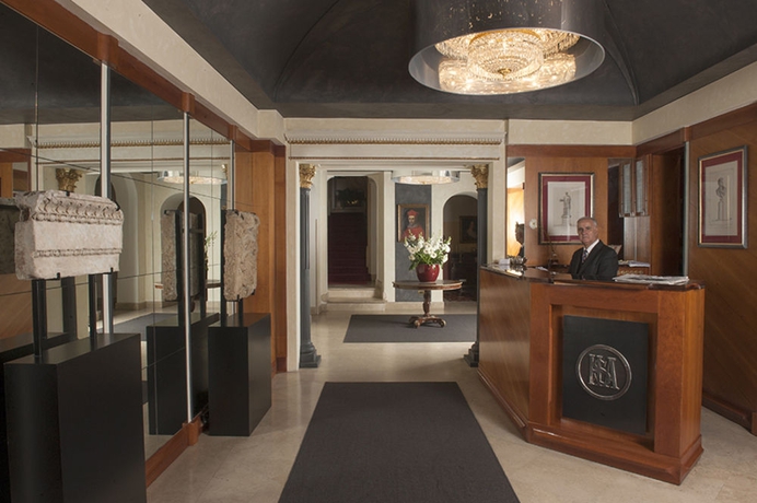 Imagen de los interiores del Hotel Sant' Anna. Foto 16