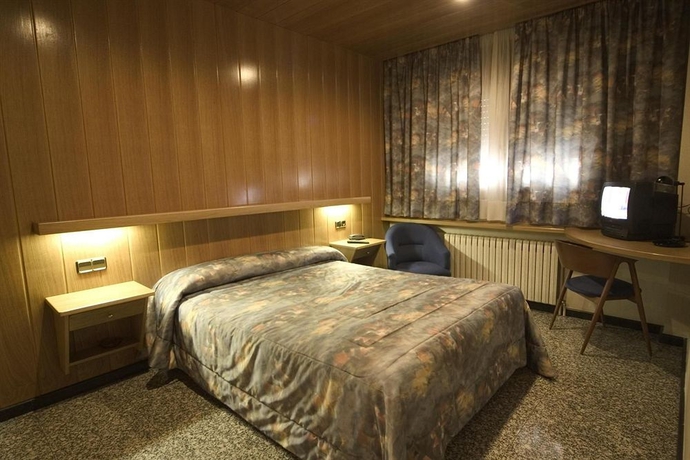 Imagen de la habitación del Hotel Sant Antoni. Foto 3