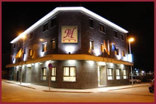 Imagen de la habitación del Hotel Sant Celoni. Foto 2